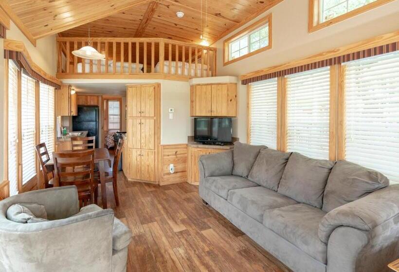 דירת חדר, Sun Outdoors Lake Travis