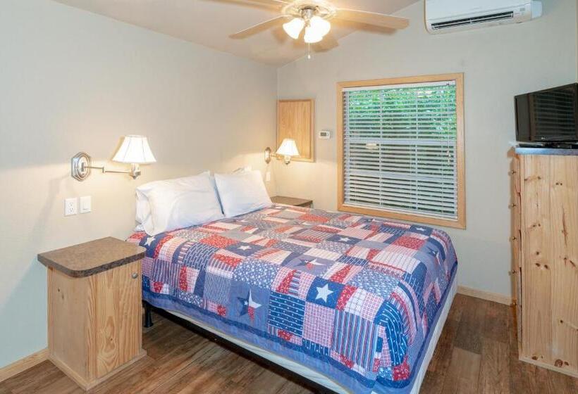 דירת חדר, Sun Outdoors Lake Travis