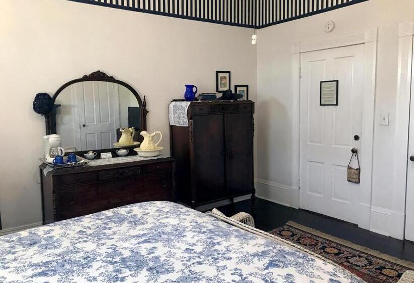 スタンダードルーム, Simmons Bond Inn Bed & Breakfast