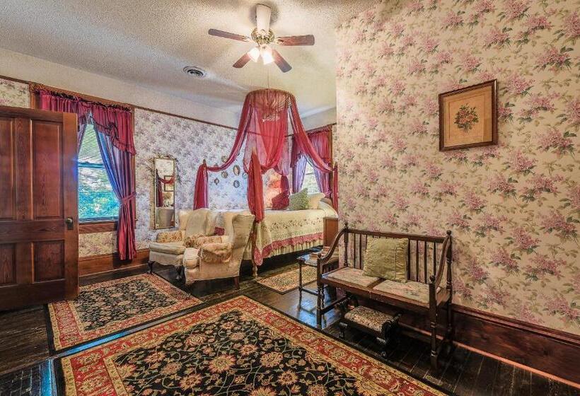 スタンダードルーム, Simmons Bond Inn Bed & Breakfast