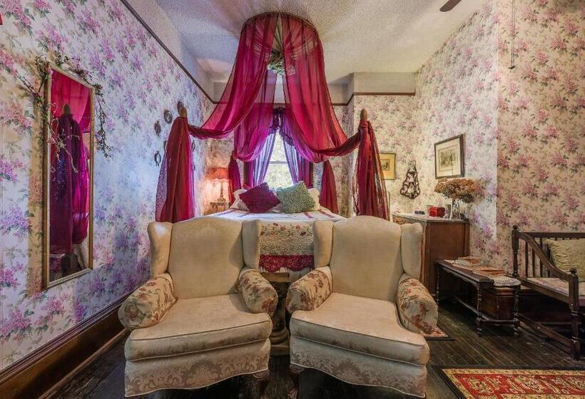 スタンダードルーム, Simmons Bond Inn Bed & Breakfast