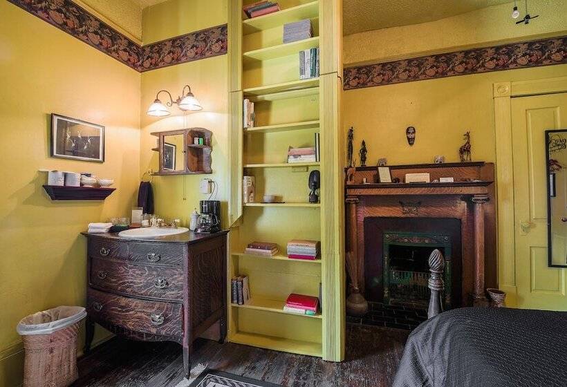 デラックスルーム, Simmons Bond Inn Bed & Breakfast