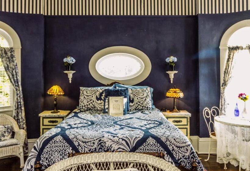 デラックスルーム, Simmons Bond Inn Bed & Breakfast