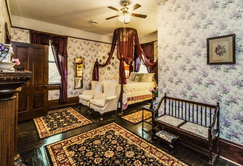 スーペリアールーム, Simmons Bond Inn Bed & Breakfast