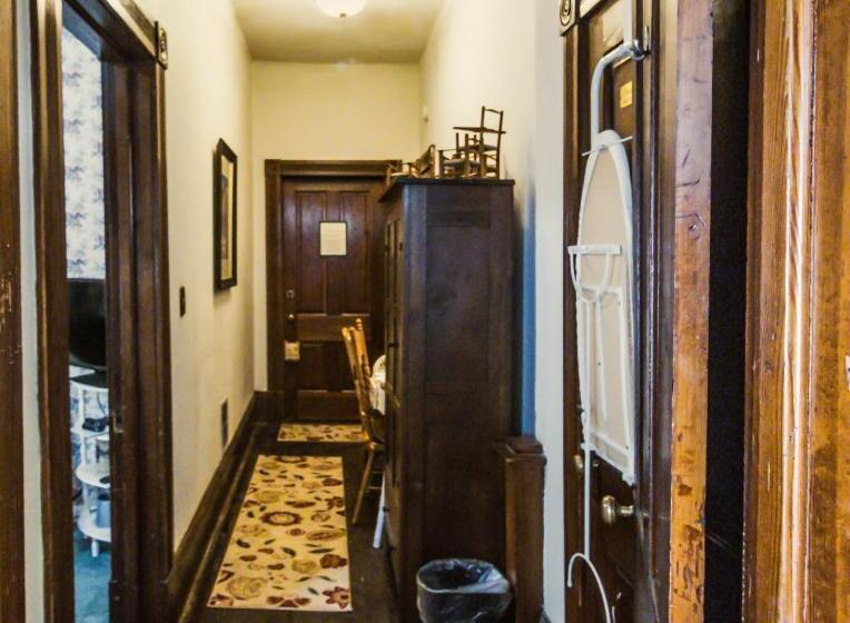 スタンダードルーム, Simmons Bond Inn Bed & Breakfast