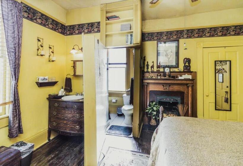 スタンダードルーム, Simmons Bond Inn Bed & Breakfast