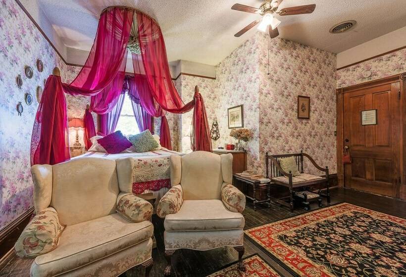 デラックスルーム, Simmons Bond Inn Bed & Breakfast