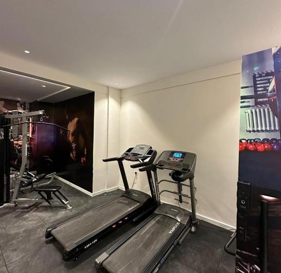 带大床的标准工作室, شقة بغرفة نوم وغرفة جلوس