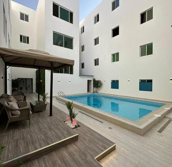 带大床的标准工作室, شقة بغرفة نوم وغرفة جلوس