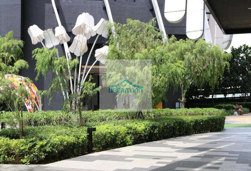 مجموعه ویستا شهر, Arte Mont Kiara Klcc Suite By Dreaminn ,,, Netflix, High Speed Wifi, Cozy Zen Vibes