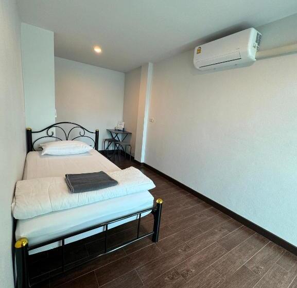 Студия Стандарт, Near Airport Chiang Mai