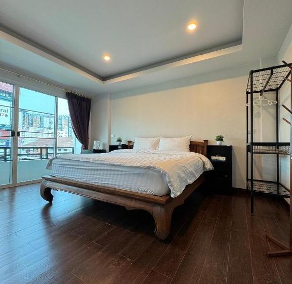 Студия Стандарт, Near Airport Chiang Mai