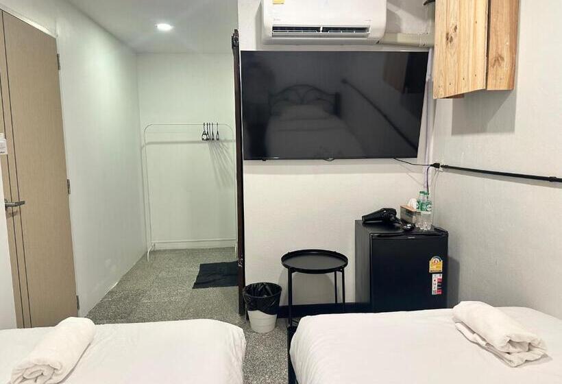 Номер Стандарт, Near Airport Chiang Mai