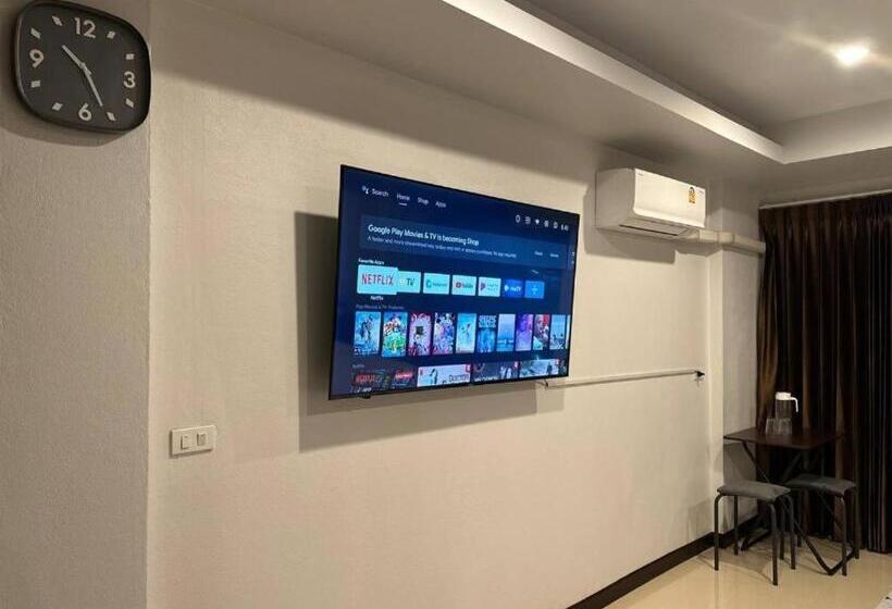 חדר דחוקס עם מיטת קינג, Near Airport Chiang Mai