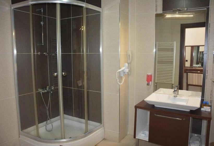 Номер Стандарт Трехместный, Koç Otel çankırı