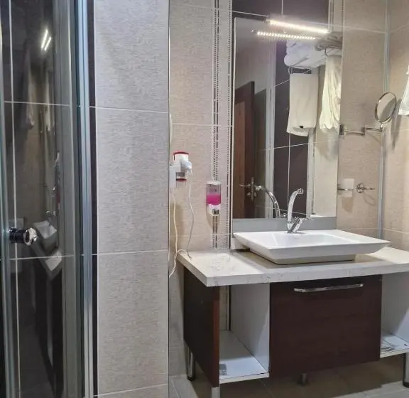 اتاق استاندارد سه نفره, Koç Otel çankırı