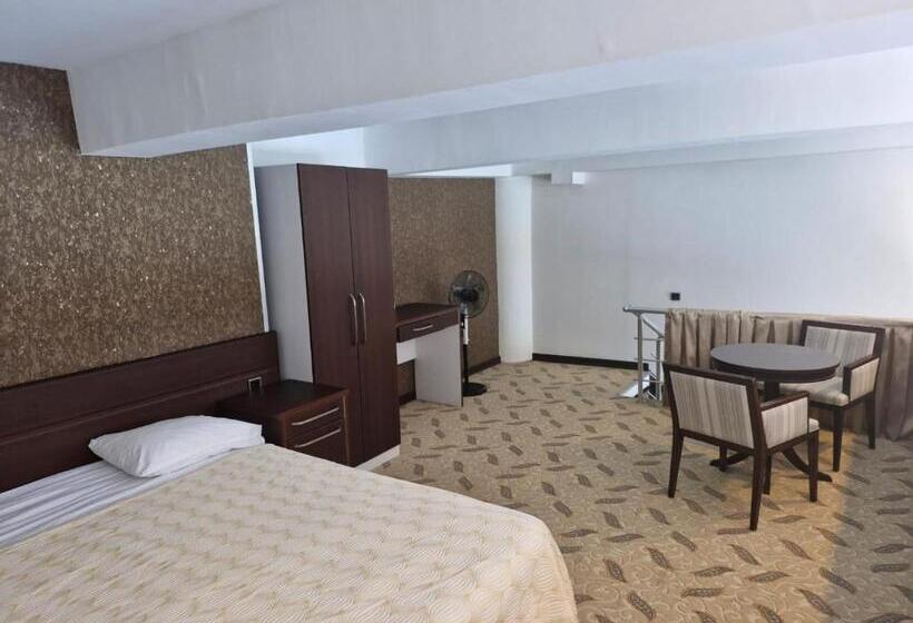 스위트 킹사이즈 침대, Koç Otel çankırı