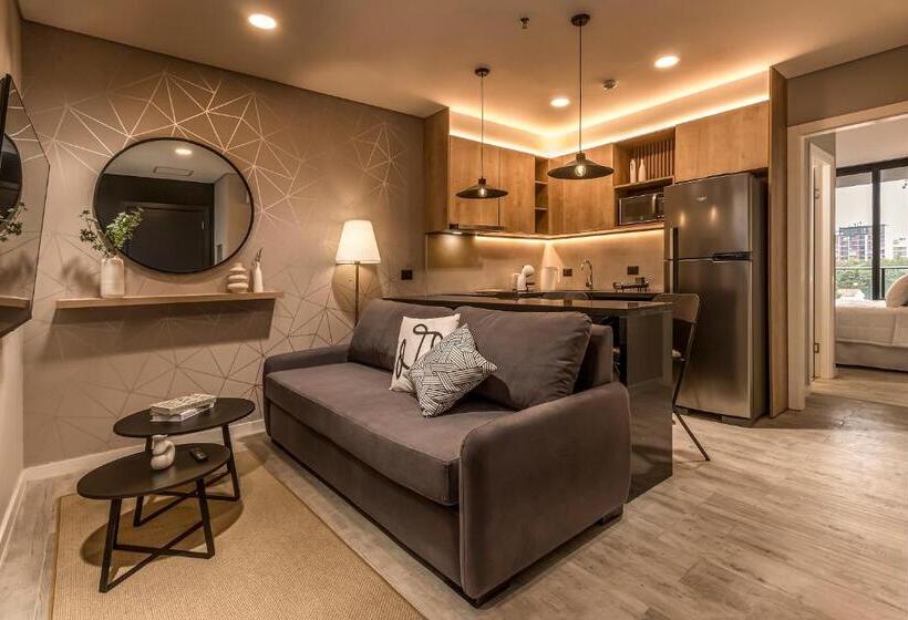 1 Bedroom Premium Apartment, Zentrum Stay & Residences By Ava