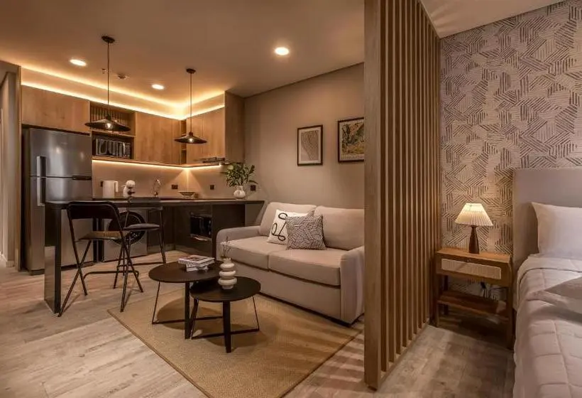 استودیوی لوکس, Zentrum   Stay & Residences By Ava