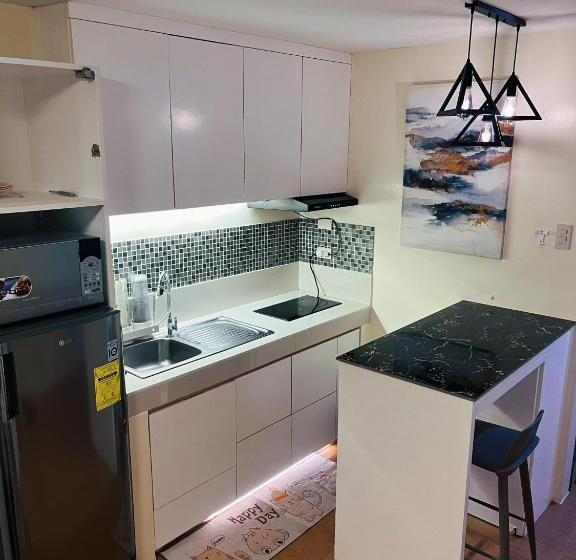 سوییت لوکس, Ck Haven Hot Shower Wifi Smart Tv Outdoor Garden