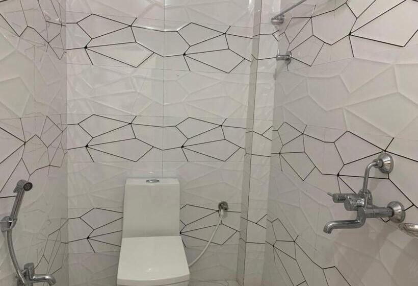 غرفة ديلوكس, Goroomgo Hotel Shree Gundicha Puri