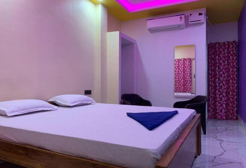 디럭스 룸, Goroomgo Hotel Shree Gundicha Puri