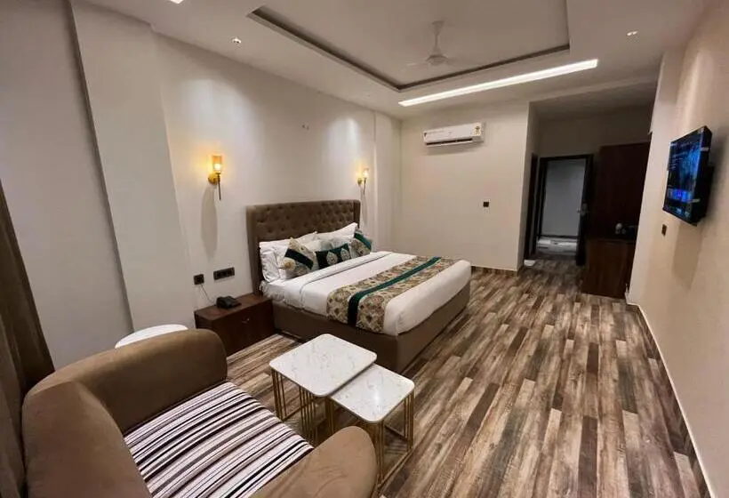 اتاق لوکس, One Earth Elegant Amritsar