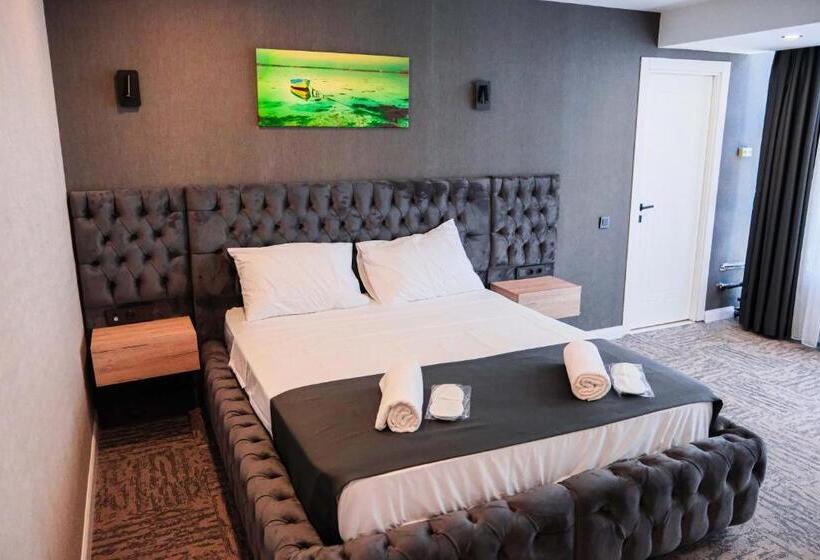 جناح ديلوكس, Siwiss İnn Experess