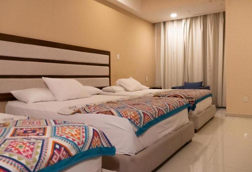 اتاق استاندارد سه نفره, Infinity Suites Habitación Triple 211
