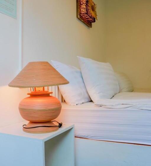 اتاق استاندارد با بالکن, The Light House Resort   Kohlarn เดอะไลท์เฮ้าส์รีสอร์ท เกาะล้าน