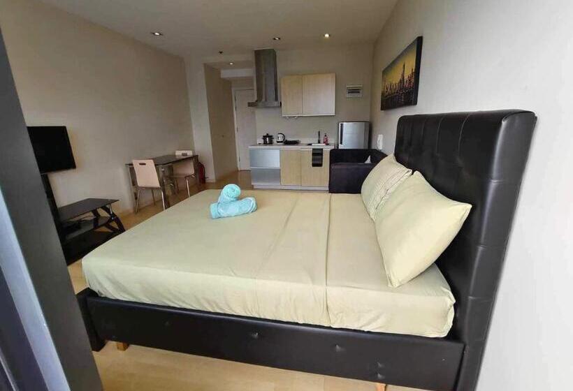 Студио Стандарт с Балконом, Staycation Fully Furnished