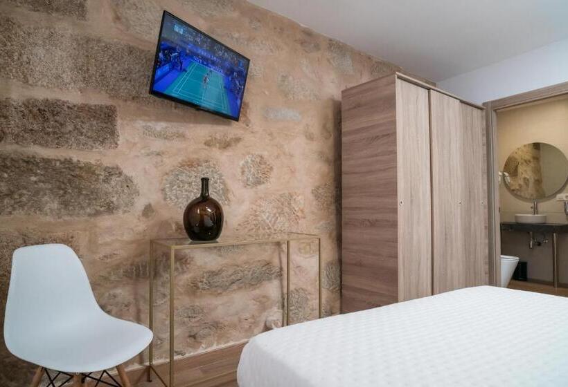 اتاق لوکس, Raianos