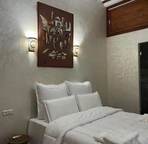 Standard-huone, Riad Safia