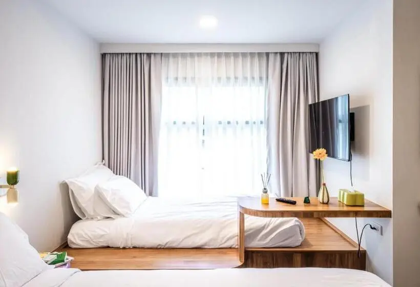 Superior Kolmen Hengen Huone, Claybed Chiangrai