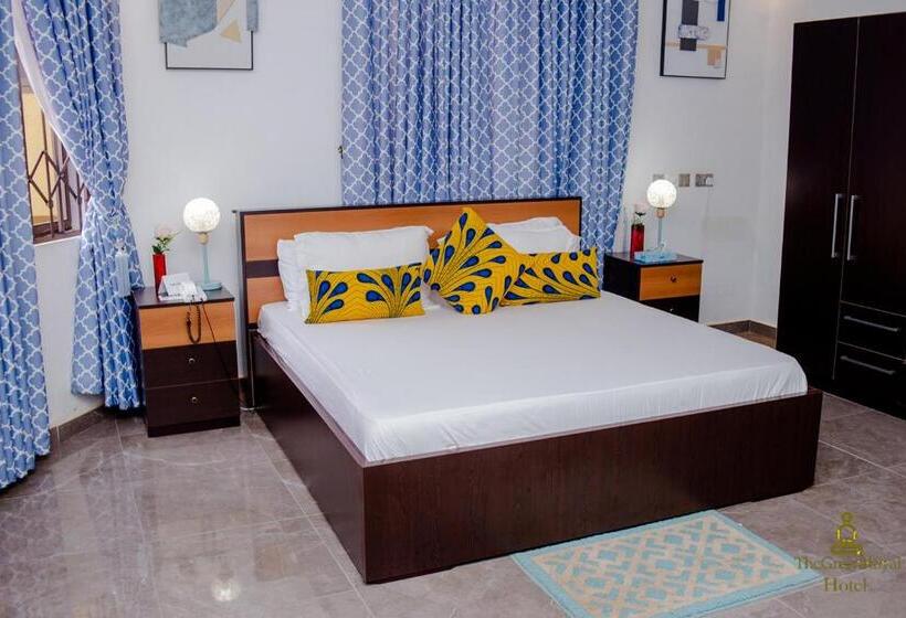 غرفة سوبيريور, The Green Royal