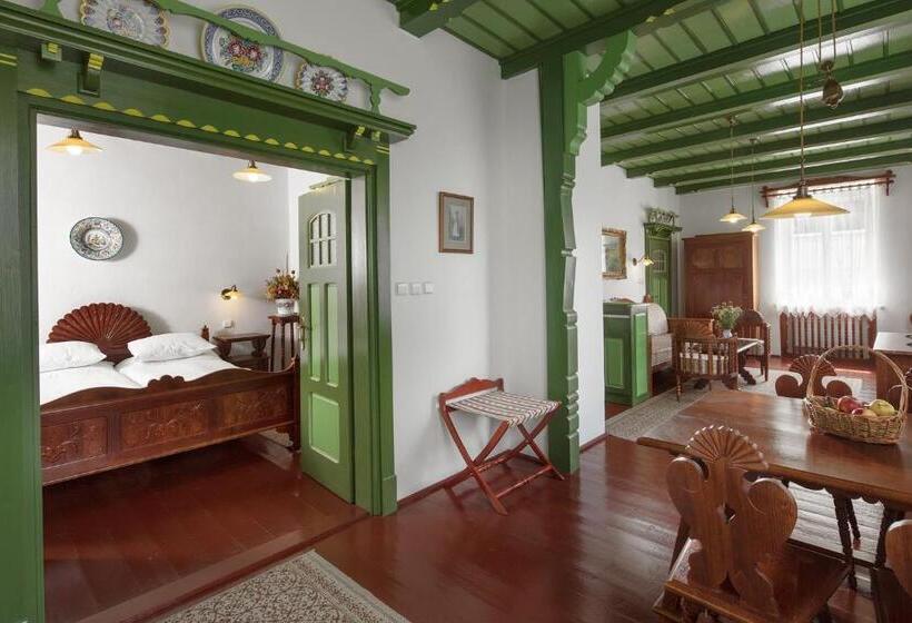 סוויטה, Chaloupka