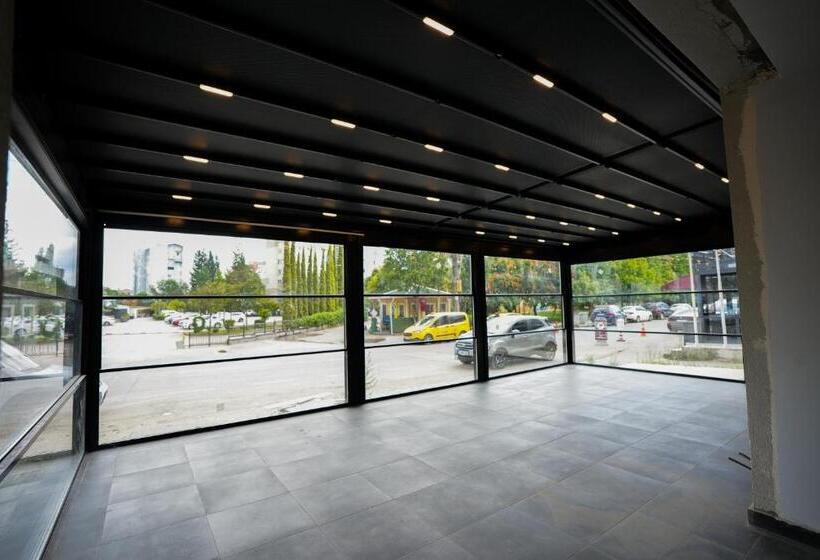 带1个卧室的带阳台的公寓, Saraydeluxepremium Otel