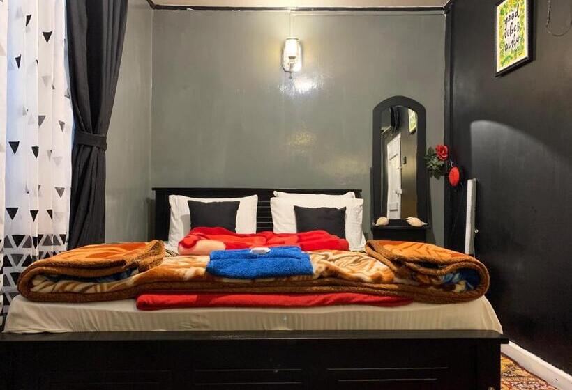 اتاق لوکس, Fair View Holiday Home