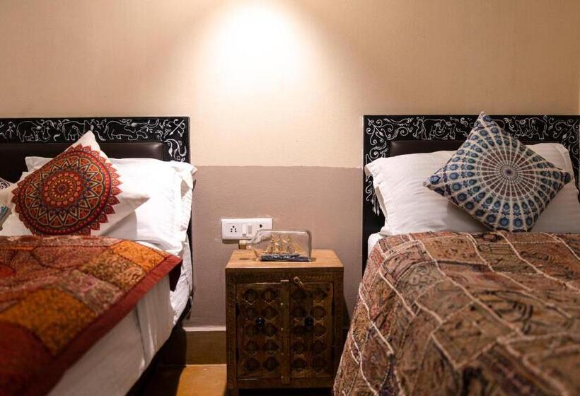 اتاق استاندارد سه نفره, Casa De Kaku Jaisalmer