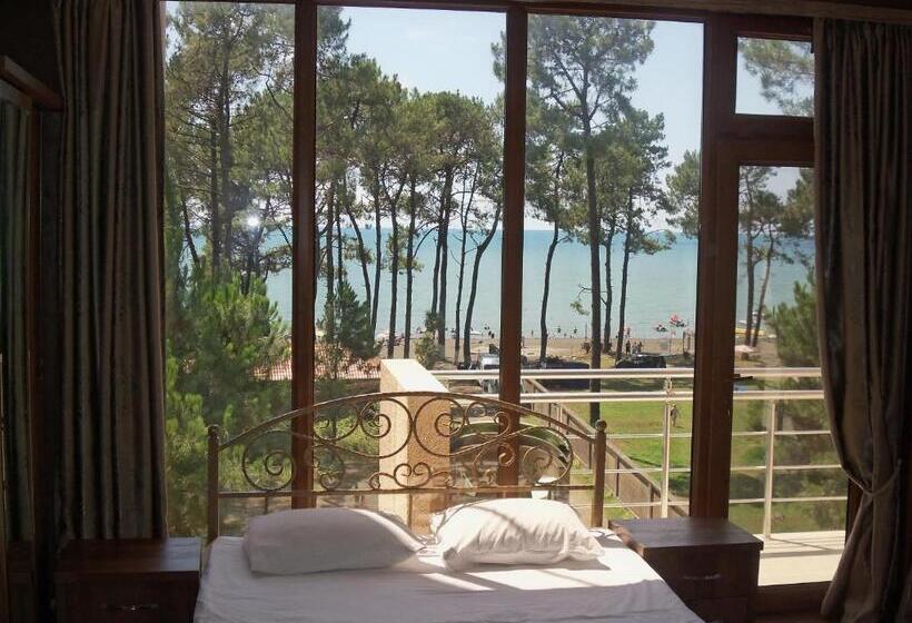 سوییت جونیور با چشم‌انداز دریا, Inter