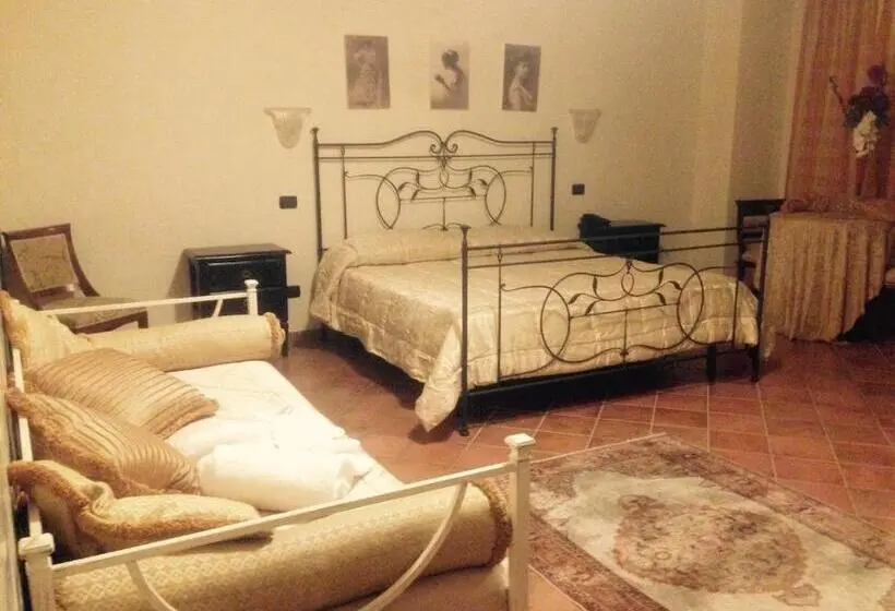 Habitació Triple Estàndard, Olimpus