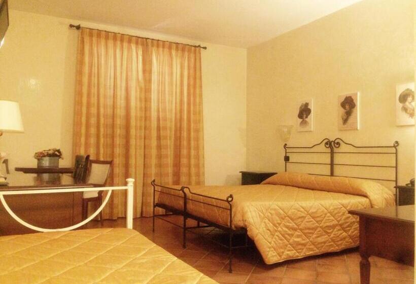 اتاق استاندارد سه نفره, Olimpus