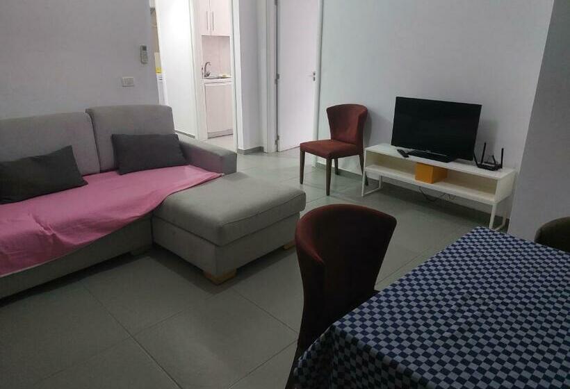 آپارتمان 2 خوابه, Olives Residence