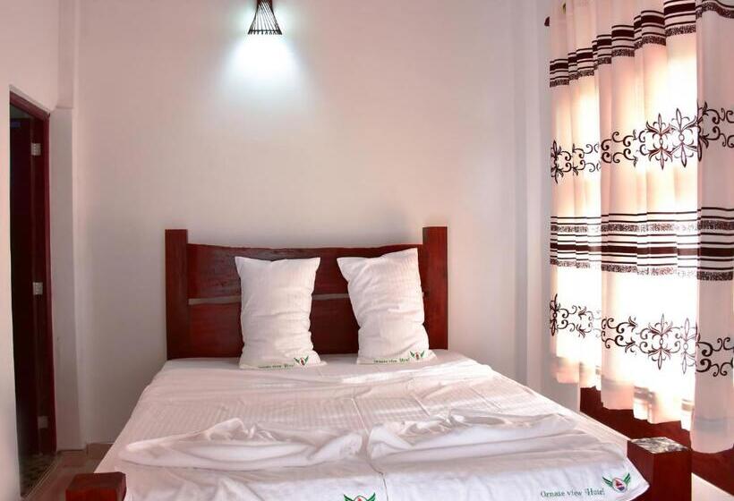 디럭스 룸, Ornateview