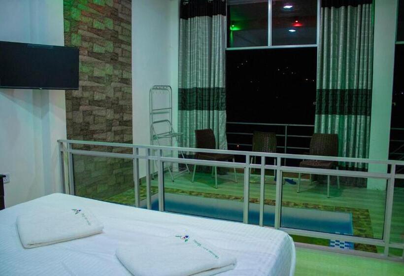 스탠다드 발코니 룸, Ornateview