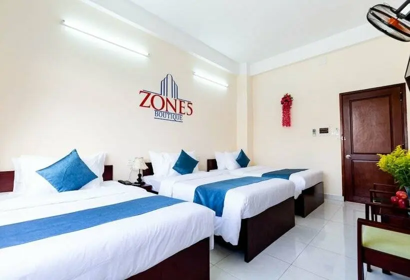 اتاق استاندارد سه نفره, Zone 5 Boutique