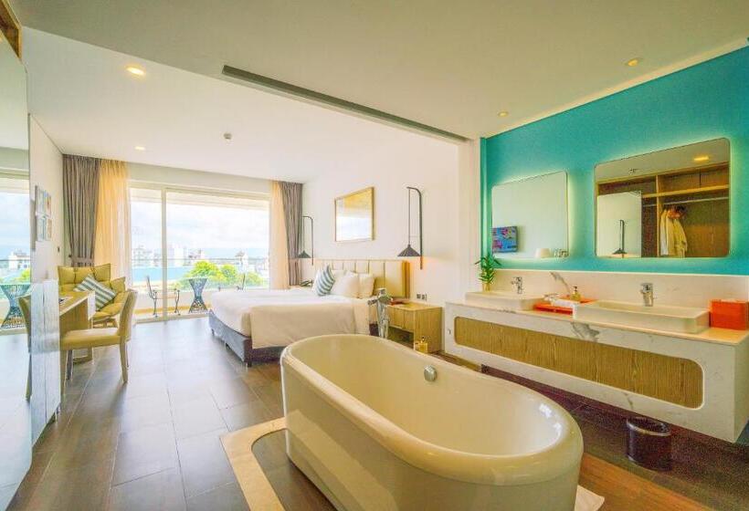 Premium Room City View, Seashells Phu Quoc Hotel & Spa