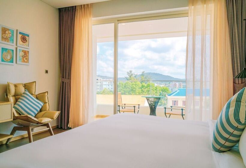 Premium Room City View, Seashells Phu Quoc Hotel & Spa