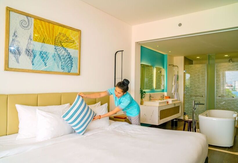 Premium Room City View, Seashells Phu Quoc Hotel & Spa
