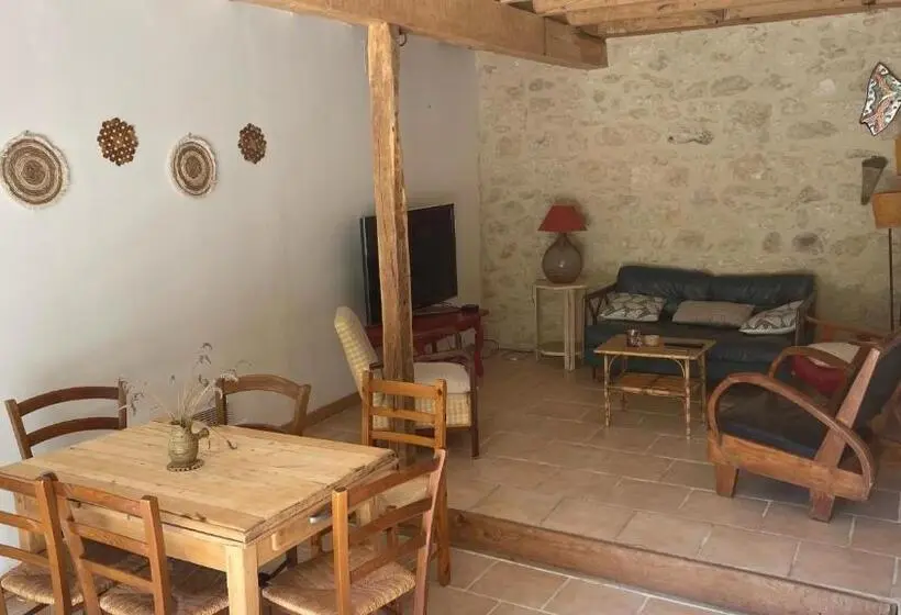 スタンダード４人部屋, Hameau Du Hour   Chambre D Hôtes Et Gîtes